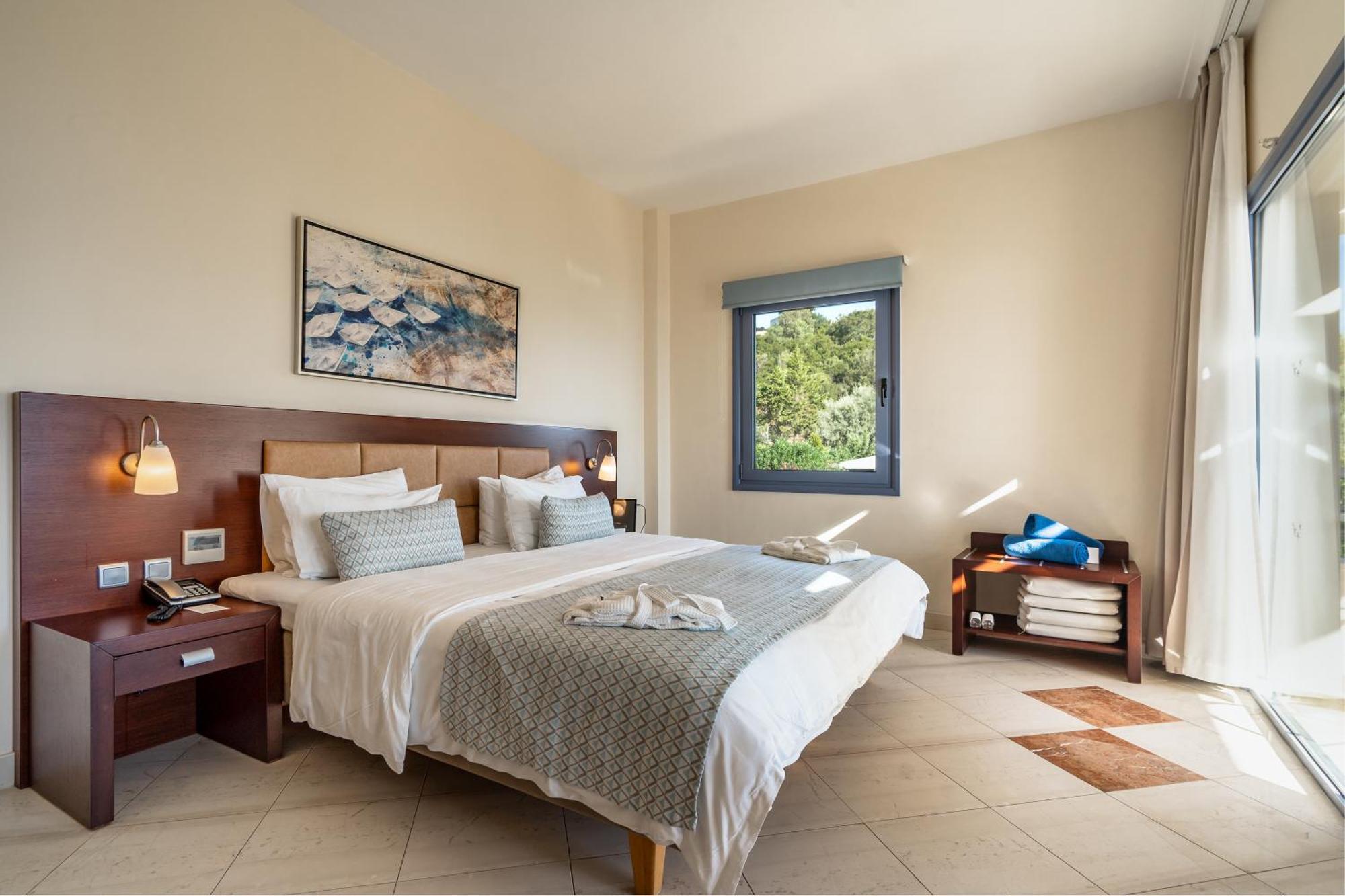 Porto Galini Seaside Resort & Spa Нікіана Екстер'єр фото A bedroom at the hotel