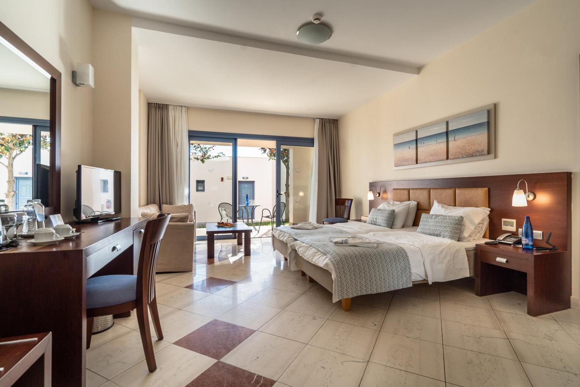 Porto Galini Seaside Resort & Spa Нікіана Екстер'єр фото A typical room at the hotel