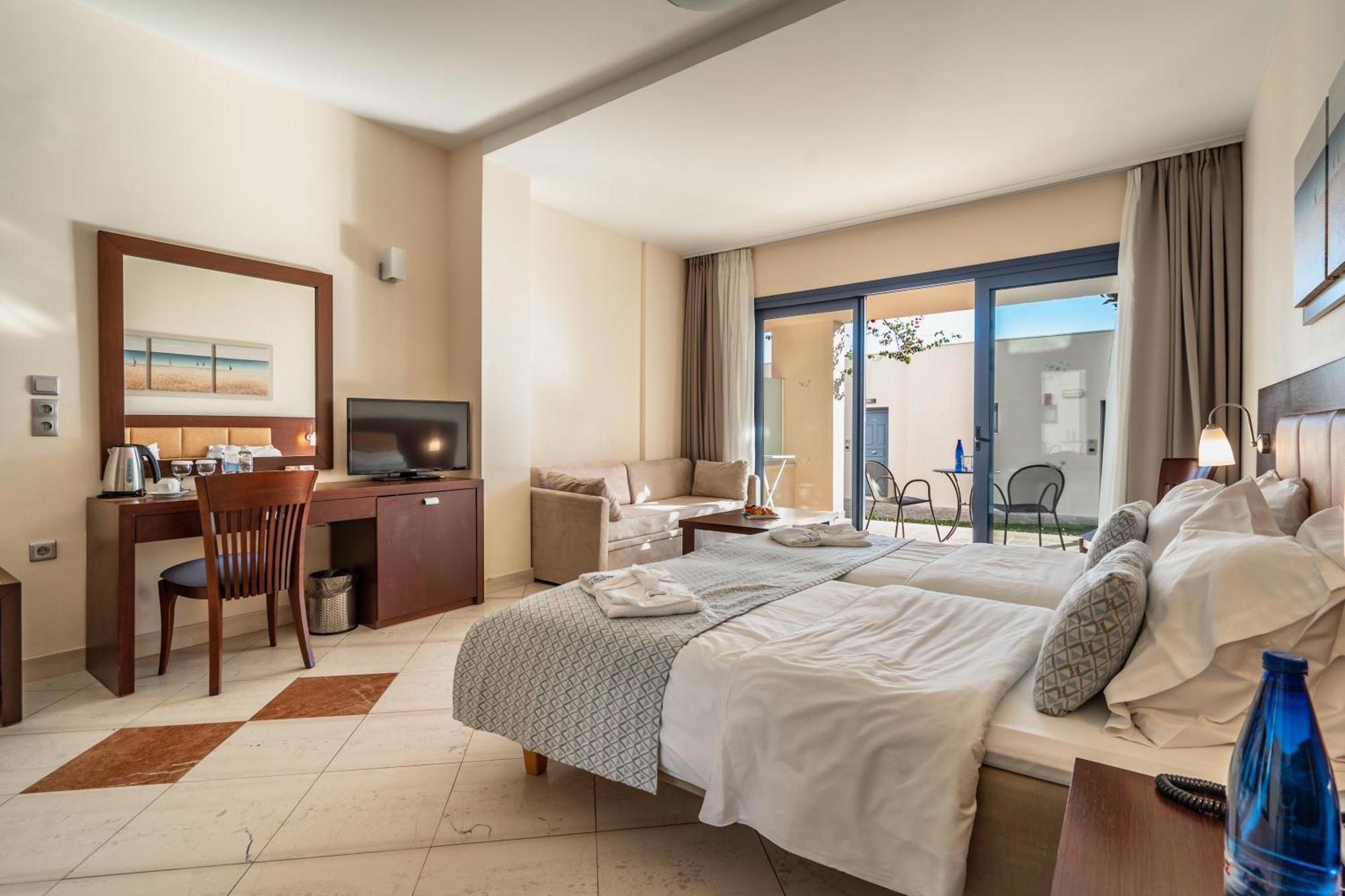 Porto Galini Seaside Resort & Spa Нікіана Екстер'єр фото A typical hotel room
